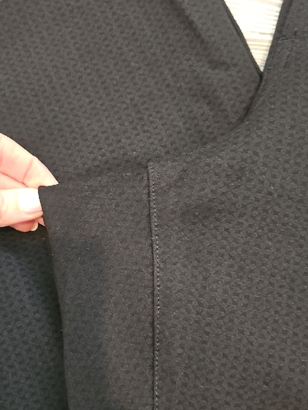 Kut from the Kloth Subtle Pattermed Women's Dress Pants - Trouser Leg - Picture 5 of 5